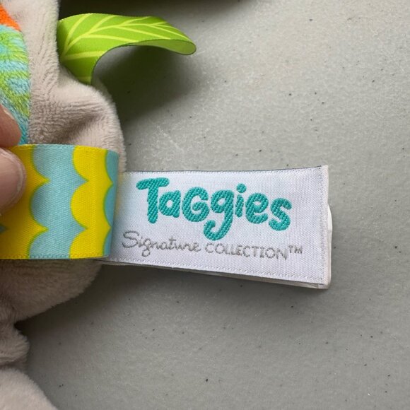 Taggies Little Leaf Elephant Lovey Soft Toy Lovey gray - Picture 5 of 8